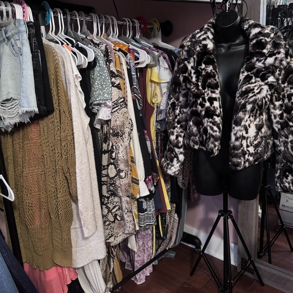 YOUR CHOICE SIZED BOXES 🫶🏼 - Picture 3 of 8